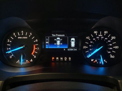 Used 2018 Ford Explorer XLT image 23