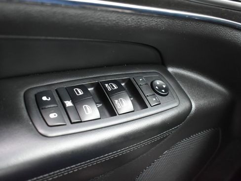 Used 2018 Jeep Grand Cherokee Limited w/ Mopar Chrome Edition Group image 25