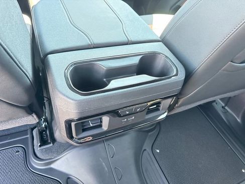 New 2026 GMC Sierra 1500 AT4 w/ AT4 Premium Package AWD/4WD image 16