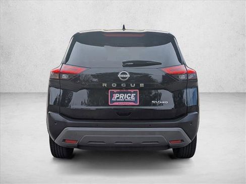Used 2023 Nissan Rogue SV image 6