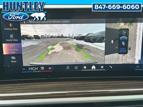 Used 2024 BMW X6 xDrive40i w/ Premium Package image 28