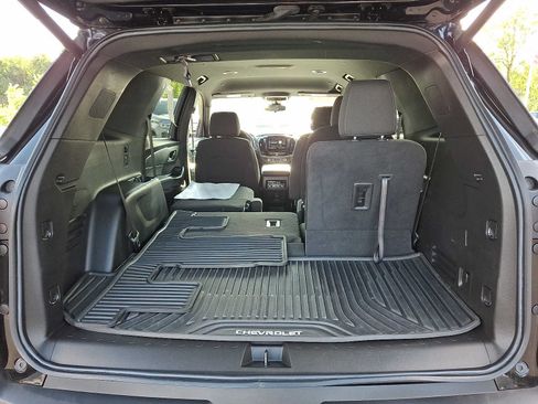Used 2023 Chevrolet Traverse LT w/ Midnight/Sport Edition AWD/4WD image 30