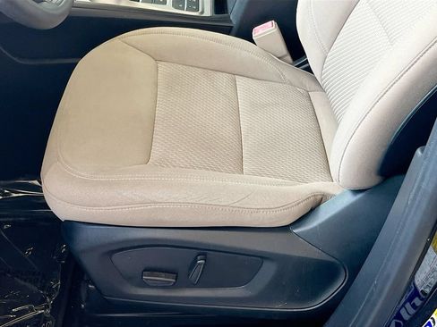 Used 2020 Ford Explorer 2WD image 18