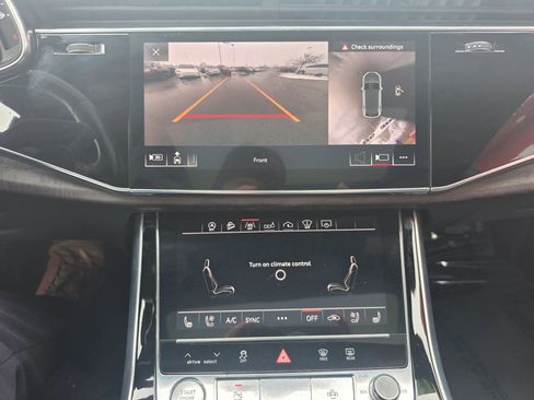 Used 2019 Audi Q8 Prestige w/ Luxury Package image 14