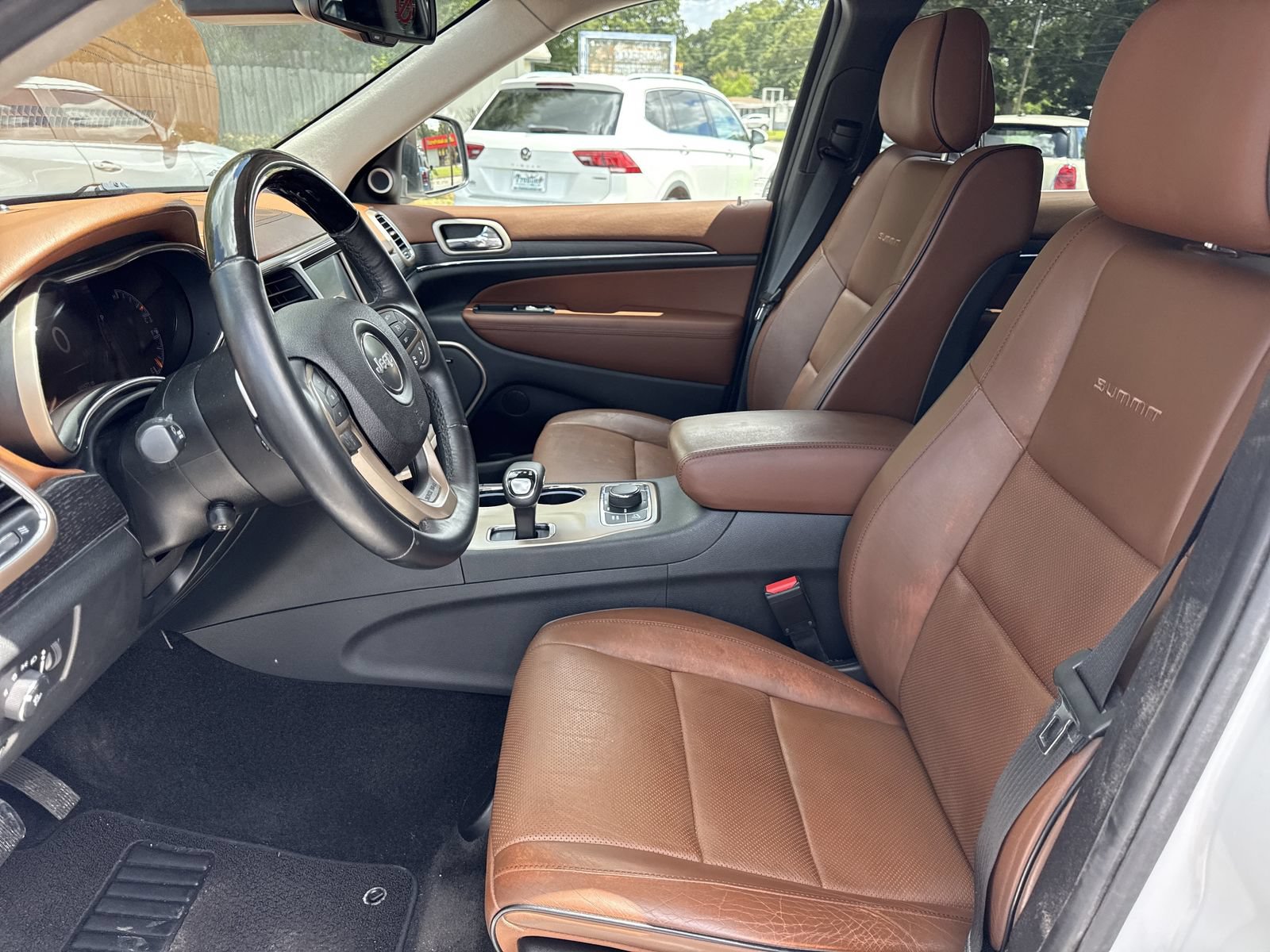 Used 2015 Jeep Grand Cherokee Summit AWD/4WD image 9