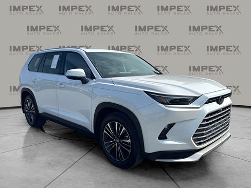 Used 2026 Toyota Grand Highlander AWD Hybrid image 4