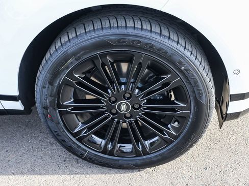 New 2026 Land Rover Range Rover Evoque Dynamic SE image 14