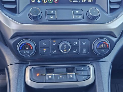 Used 2023 GMC Acadia Denali w/ Denali Technology Package image 30