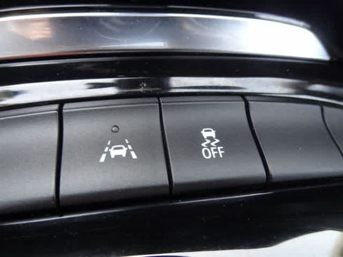 Used 2023 Buick Envision Essence w/ Sport Touring Package FWD image 37