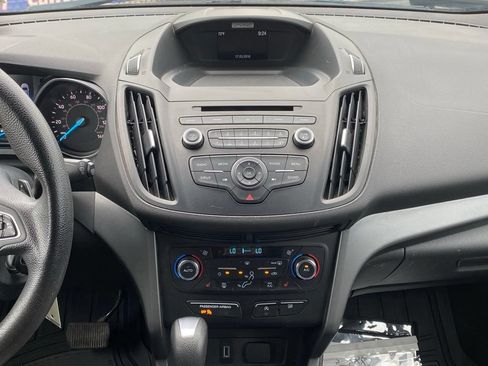 Used 2017 Ford Escape SE FWD image 21
