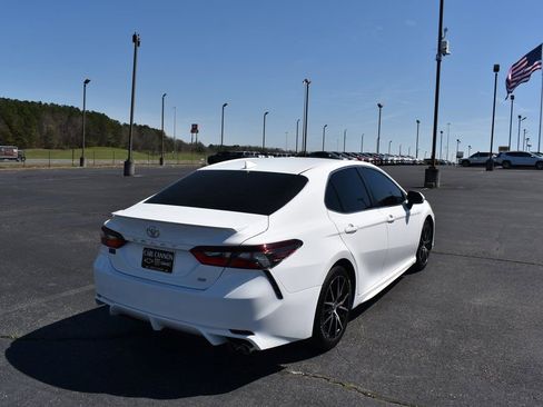 Used 2023 Toyota Camry SE w/ Audio Upgrade Package image 4