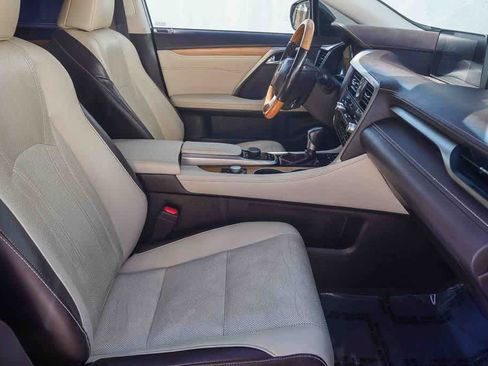 Used 2018 Lexus RX 350L FWD w/ Premium Package image 19