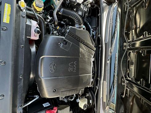 Used 2015 Toyota Tacoma 4x4 Double Cab w/ TRD Sport Package image 30