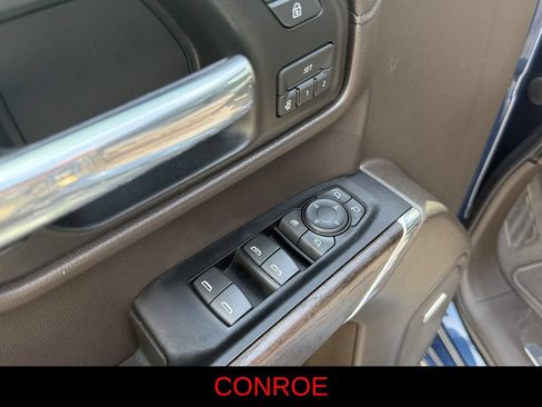 Used 2019 GMC Sierra 1500 Denali w/ Denali Ultimate Package AWD/4WD image 11
