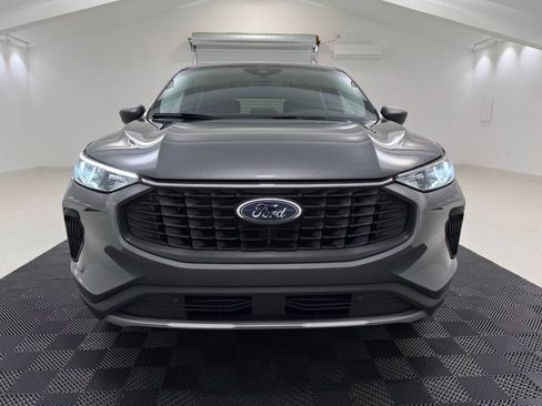 Used 2025 Ford Escape Active FWD image 2