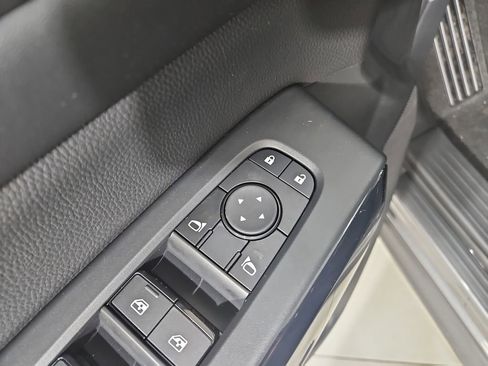 New 2026 Nissan Pathfinder SV AWD/4WD image 11