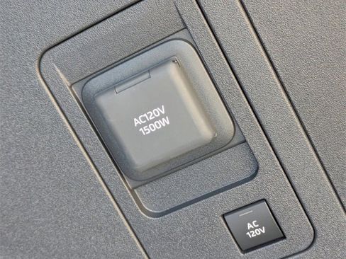 New 2026 Subaru Solterra Limited image 13