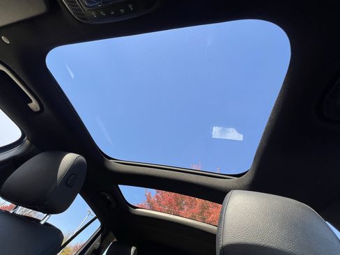 Certified 2024 Mercedes-Benz GLB 250 250 image 28