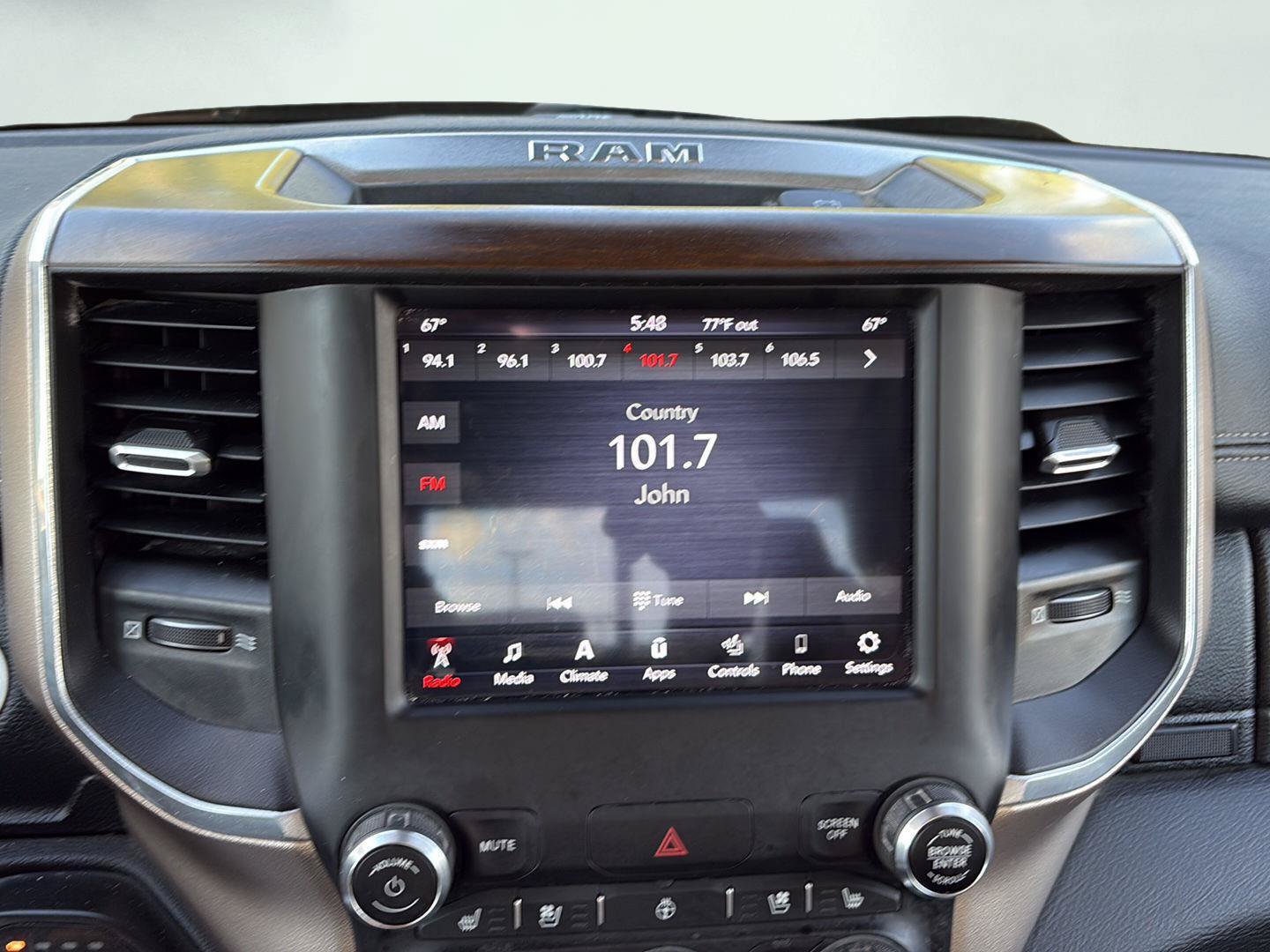 Used 2021 RAM 1500 Laramie AWD/4WD image 14