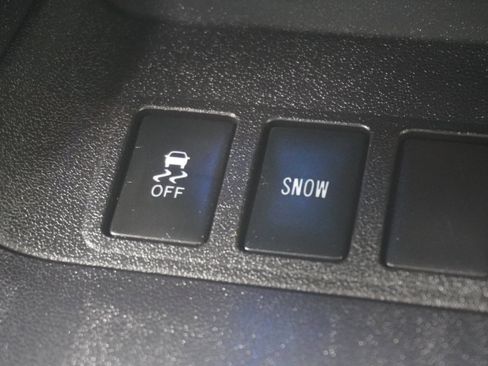 Used 2016 Toyota Highlander Limited FWD image 28