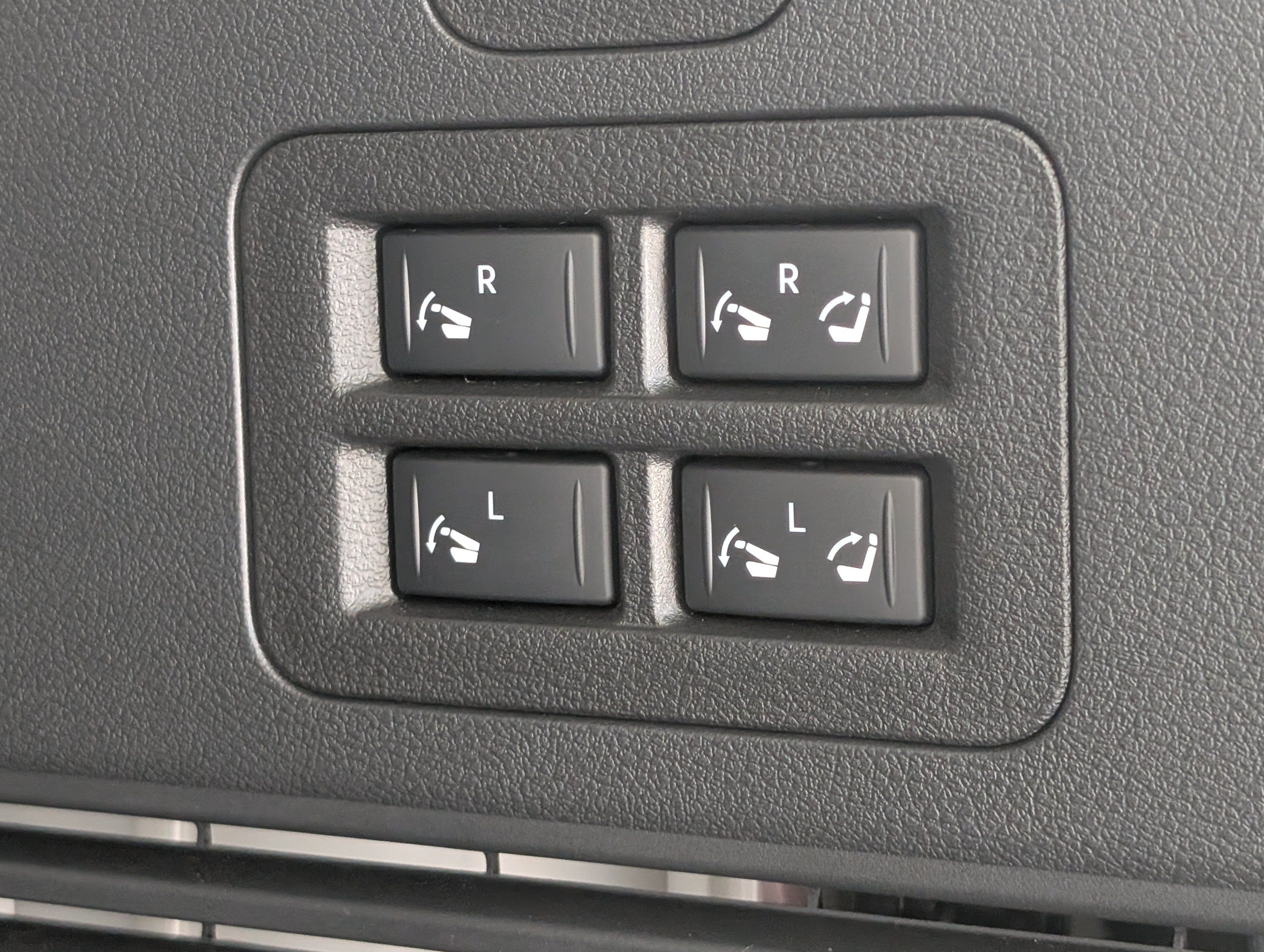 Used 2026 Nissan Armada Platinum RWD image 22
