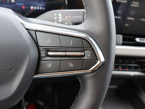 New 2026 Chevrolet Equinox LT w/ Convenience Package II image 7