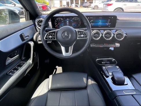 Used 2022 Mercedes-Benz A 220 image 7