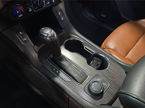 Used 2018 GMC Acadia SLT w/ LPO, Protection Package image 21