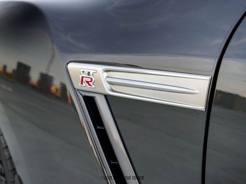 Used 2014 Nissan GT-R Premium w/ Premium Interior Package AWD/4WD image 83