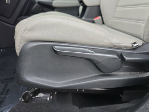 Used 2017 Honda CR-V LX image 27