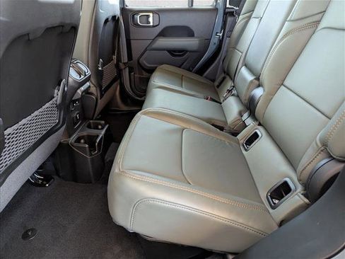 New 2026 Jeep Gladiator Mojave image 15