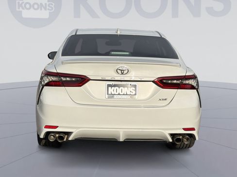 Used 2023 Toyota Camry XSE FWD image 5