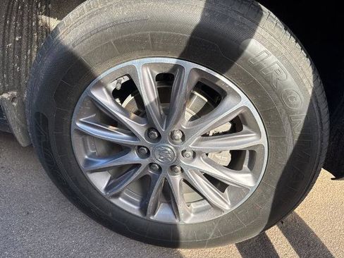 Used 2022 Buick Enclave Premium image 16