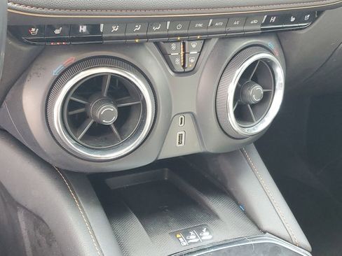 Used 2019 Chevrolet Blazer Premier w/ Driver Confidence II Package image 19