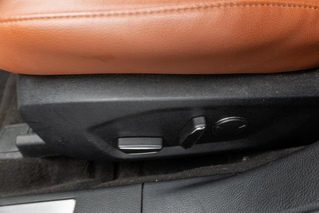 Used 2020 Ford Fusion Energi Titanium FWD image 20