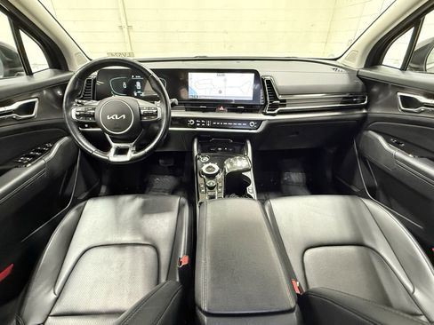 Used 2023 Kia Sportage EX image 31
