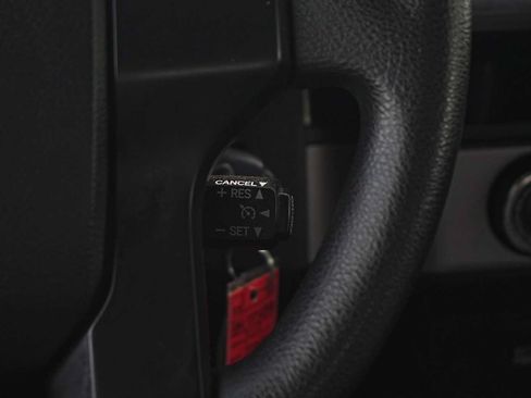 Used 2017 Toyota Tacoma SR w/ Tow Package AWD/4WD image 19