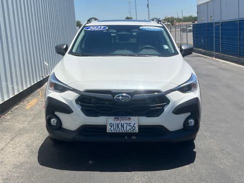 Used 2025 Subaru Crosstrek 2.5i Premium AWD/4WD image 2