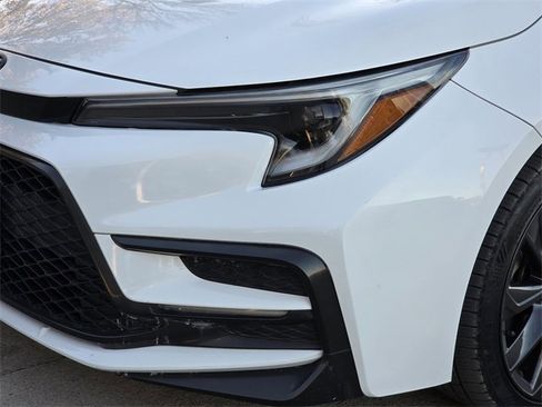 Used 2023 Toyota Corolla SE image 6