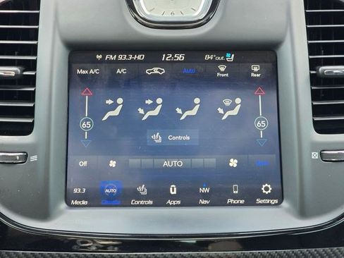 Certified 2023 Chrysler 300 C RWD image 31
