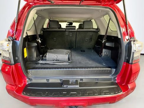 Used 2023 Toyota 4Runner SR5 Premium w/ Moonroof Package AWD/4WD image 28