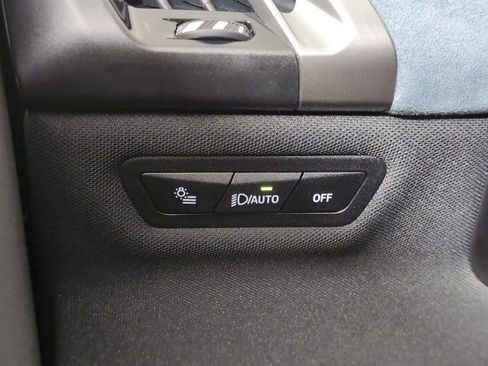 Used 2025 BMW iX xDrive50 w/ Premium Package image 16