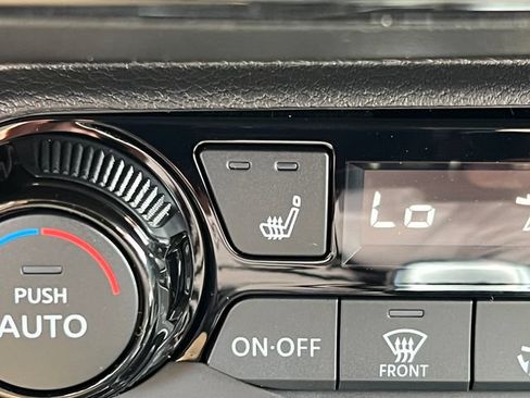 New 2026 Nissan Kicks SV w/ SV Premium Package FWD image 19