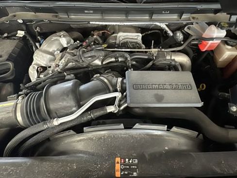Used 2025 GMC Sierra 2500 SLT w/ SLT Convenience Package AWD/4WD image 26