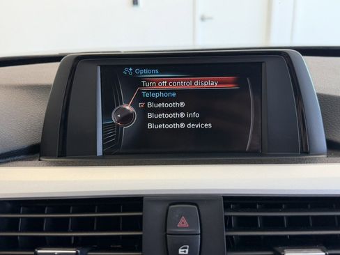 Used 2017 BMW 320i Sedan image 17