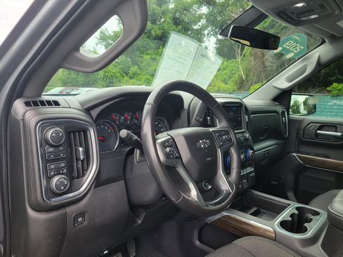 Used 2019 Chevrolet Silverado 1500 RST AWD/4WD image 31