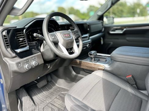 New 2026 GMC Sierra 1500 Elevation image 15