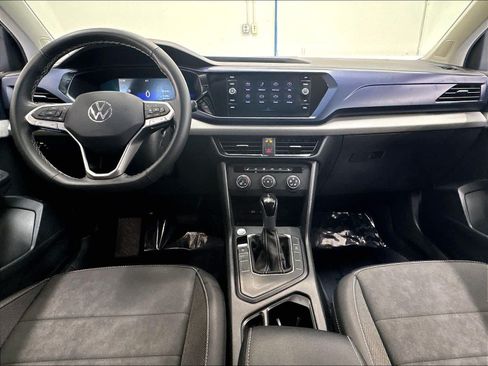 Used 2022 Volkswagen Taos SE FWD image 10