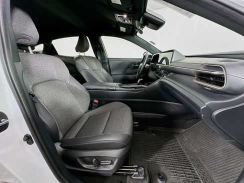 Used 2024 Toyota Crown XLE image 29