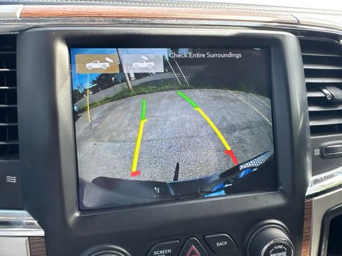 Used 2018 RAM 2500 Laramie w/ Snow Chief Group AWD/4WD image 22